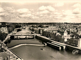 Laval * Vue Générale De La Commune Vers Le Viaduc - Laval