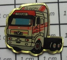 116a Pin's Pins : Rare Et Belle Qualité : TRANSPORTS / CAMION MERCEDES POWERLINER IMMATRICULE VD-440-PK - Transports