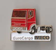 SOU - PIN'S THEME TRANSPORT  IVECO  EUROCARGO  CAMION  ROUGE - Transports