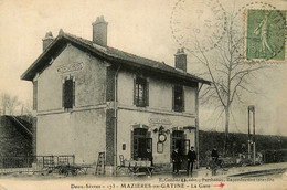 Mazières En Gatine * La Gare * Ligne Chemin De Fer Deux Sèvres * Villageois - Mazieres En Gatine