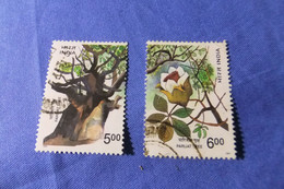 India 1997 Michel 1541 - 1542 Parijat Baum - Used Stamps