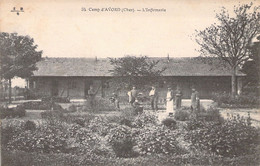 CPA - MILITARIAT - CASERNE - CAMP D'AVORD - L'Infanterie - Animée- EM 34 - Casernas