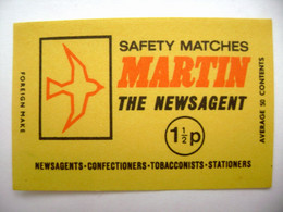 MARTIN Newsagent Confectioners Tobacconists (1,5 P) 50 Matches - Matchbox Label (5,5 X 3,5 Cm) Czechoslovakia Export UK - Zündholzschachteletiketten