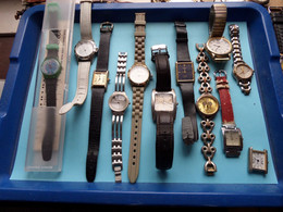 12 X Horloge / Watch > ( Please See > Voir SCANS Svp ) NOT Working - NE Fonctionne PAS ( Je Ne Suis Pas Un Expert ) ! - Montres Modernes