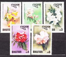 Bhutan 1976 Flowers Mi#638,639,640,641,642 Mint Never Hinged - Bhutan