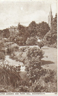 UPPER GARDENS AND TOWN HALL, BOURNEMOUTH, HAMPSHIRE, ENGLAND. UNUSED POSTCARD   Ty5 - Bournemouth (bis 1972)