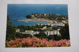 D 83 - Cavalaire Sur Mer - Vue Générale Sur La Plage Et Le Cap Cavalaire - Cavalaire-sur-Mer