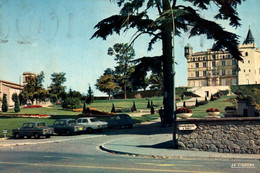 Saint Priest - Parking Et Le Jardin Public - Saint Priest