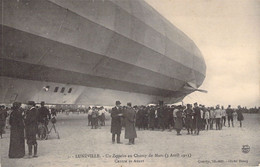 CPA - AVIATION PRECURSEUR - UN ZEPPELIN Au Champ De Mars 1913 - Centre Et Avant - Airships