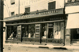 Gannat * Devanture AU BON MARCHE Confections G. POUDRAT Nouveautés Lainages Soieries Grande Rue * Commerce - Otros & Sin Clasificación