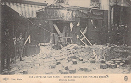CPA - MILITARIAT - GUERRE 1914 - LES ZEPPELINS SUR PARIS - Crimes Odieux Des Pirates Boches - Effet De Bombe - ELD - Guerre 1914-18