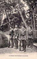 CPA - MILITARIAT - Le Drapeau Des Chasseurs Et Sa Garde - Regimente