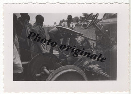 Photo Originale - RWANDA Kigali ? Tracteur MASSEY HARRIS 744 D Avec Chenille Fabriqué Au Royaume-Uni Ecosse Années 50 - Rwanda