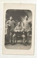 Cp, Carte Photo , Vierge , Militaria,militaires ,médailles - Characters