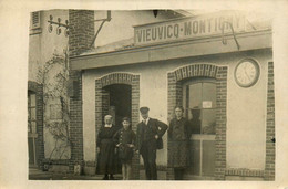 Vieuvicq Montigny * Carte Photo * Cheminot Sur Le Quai De La Gare * Ligne Chemin De Fer Eure Et Loir - Autres & Non Classés