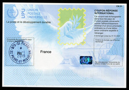 SAINT-PIERRE-ET-MIQUELON  International Reply Coupon / Coupon Réponse International - Postal Stationery