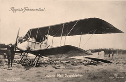 Aviation * Carte Photo * Aviateur Et Avion Ancien * Aviatik Pfeil Doppeldecker - Other & Unclassified