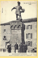 48 - CHATEAUNEUF-DE-RANDON +++ Statue De Duguesclin érigée Sur La Place +++ - Chateauneuf De Randon