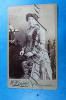CDV Photographie Artistique  W. Wrights Londen -Femme Mode Lady - Old (before 1900)