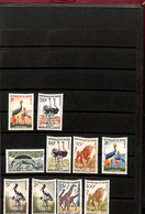 22-12-3420 Niger Lot De 10 Timbres Certains Avec Taches De Rouille Et Amincis - Unused Stamps