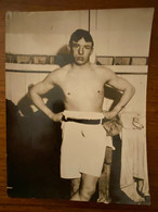 Athlète Athlete / Sport à Identifier. Homme Torse Nu Shirtless Man. Années 1910. 21,6 Cm X 16,5 Cm - Sport