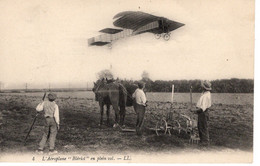 L'Aéroplane 'BLÉRIOT' En Plein Vol  - CPA - Aviateurs