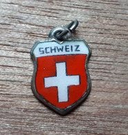 PETIT PENDENTIF SUISSE SCHWEIZ EMAIL ARGENT 800 REU 1.1GR - Pendentifs