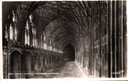 Gloucester - Cathedral, Cloisters (XIVth Century) - Gloucester