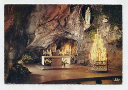 AK 096582 CHURCH / CLOISTER ... - Lourdes - La Grotte Miraculeuse - Luoghi Santi