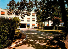 Marseille * La Clinique Médicale LA SAUVAGERE * Rue Gaston Berger - Non Classés