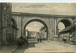 Aurillac * La Rue Des Carmes Et Le Viaduc * Pont * Attelage - Aurillac