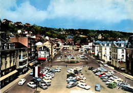 Longwy Bas * La Place Du Général Leclerc Et L'hôtel De Ville * Automobile Voiture Ancienne - Longwy