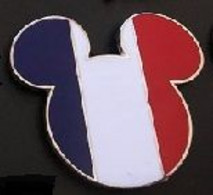 TETE DE MICKEY MOUSE - DRAPEAU FRANCAIS - FRANCE - MAUS - SOURIS - OREILLES - WALT DISNEY - EGF - TOPOLINO - (31) - Disney