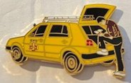 VOITURE VW GOLF POSTALE JAUNE - POSTE - POST - EGF - SUISSE - PTT - SCHWEIZ - SWITZERLAND - FACTEUR -  (31) - Poste