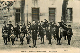 Dijon * Le Bataillon St Jean * La Fanfanre * Troupe Groupe Musiciens - Dijon