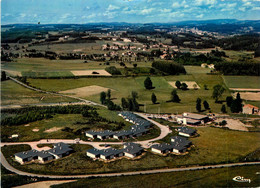 Ste Sigolène * Vue Aérienne Sur Le Village De Vacances LE QUEYRAT , Architecte PERCILLIER - Otros & Sin Clasificación