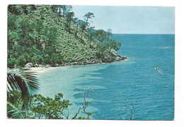 HONDURAS - GUANJA ISLAND - VIEW FROM BAY ISLANDS CLUB - Honduras