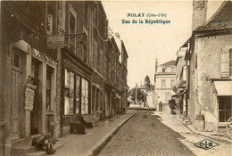 Nolay * La Rue De La République * Librairie * Commerces Magasins - Autres & Non Classés