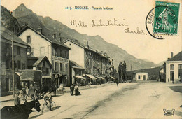 Modane * La Place De La Gare * Attelage - Modane