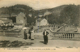 Vals Les Bains * Le Pont Du Casino Et Les Jardins * Kursaal - Vals Les Bains