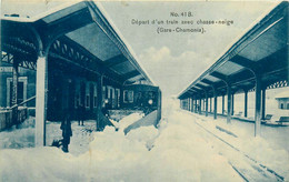 Chamonix * La Gare * Départ D'un Train Avec Chasse Neige * Ligne Chemin De Fer - Chamonix-Mont-Blanc