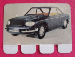 Panhard 24 CT 1964. Plaquette En Tôle COOP N° 48. "l'auto à Travers Les âges" - Plaques En Tôle (après 1960)