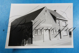 Ichtegem Evangelische Kerk  Foto-Photo Prive, Opname 05/04/1986 - Torhout