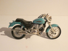 American Classic Edition MOTO 1/18 Honda VT Shadow - Motorräder