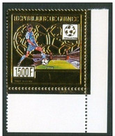 1990 Guinea "Italia 90" World Cup Gold Printed MNH** B612 - 1990 – Italie