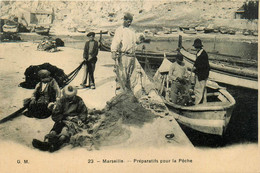 Marseille * Les Préparatifs Pour La Pêche * Pêcheurs Types Filets - Non Classés