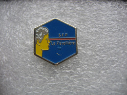 Pin's  EDF SFP LA PEROLLIERE - EDF GDF