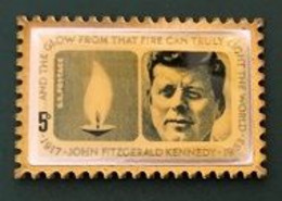 JFK - JOHN FITZGERALD KENNEDY - 1917 / 1963 - USA - 35ème PRESIDENT - TIMBRE - ROCKVILLE MARYLAND - STAMP -     (31) - Personajes Célebres
