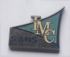 V463 Pin's IMC 5 Ans Indice De Masse Corporelle Médecine Achat Immédiat - Médical