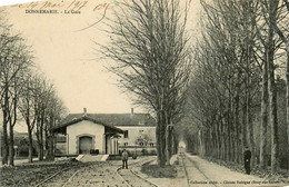 Donnemarie * Vue Sur La Gare * Ligne Chemin De Fer - Donnemarie Dontilly